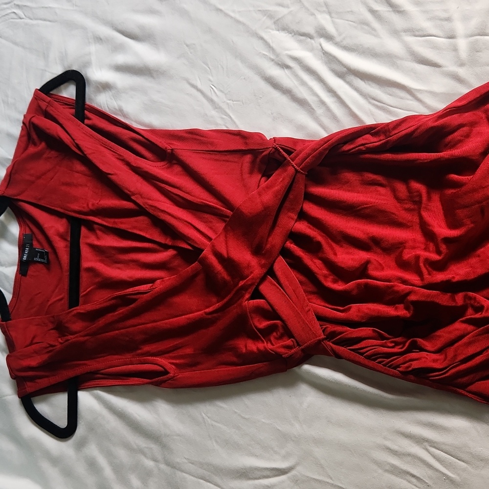 Forever 21 Asymmetrical Red Dress M